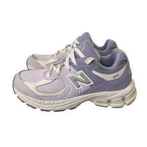 New Balance 2002R Girls Size 1.5 Astral Purple Lavender Suede Leather Sneakers